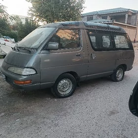 Toyota Town Ace 1995