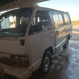 Toyota Hiace 1989