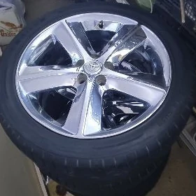 Tekerler_(225/45z R17)