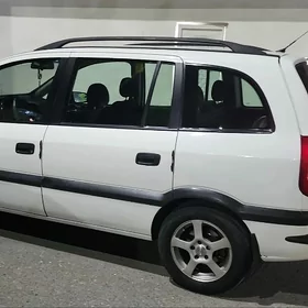 Opel Zafira 2005