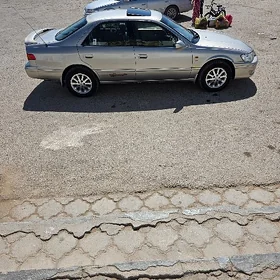 Toyota Camry 1999