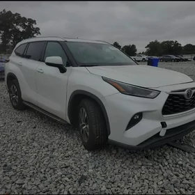 Toyota Highlander 2022