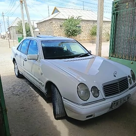 Mercedes-Benz E320 1999