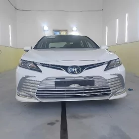 Toyota Camry 2022