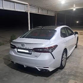 Toyota Camry 2022