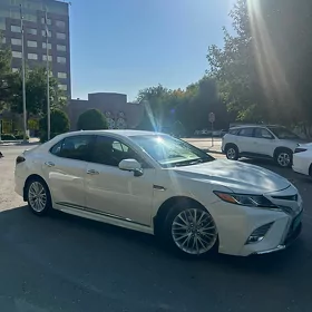 Toyota Camry 2018