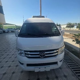Toyota Hiace 2021