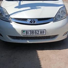 Toyota Sienna 2008