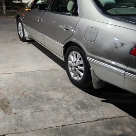 Toyota Camry 2001