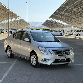 Nissan Versa 2013