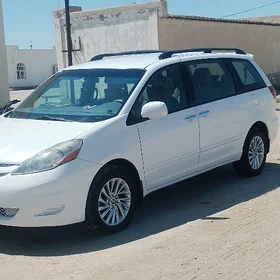 Toyota Sienna 2009