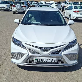 Toyota Camry 2022