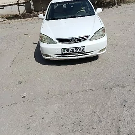 Toyota Camry 2004