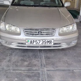 Toyota Camry 2001