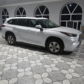 Toyota Highlander 2020