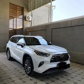 Toyota Highlander 2022