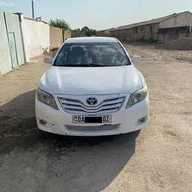Toyota Camry 2010