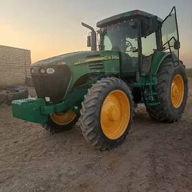 John Deere 2005