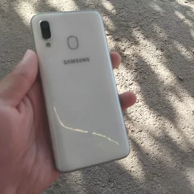 Samsung A40