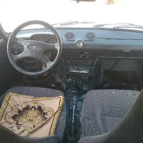 Lada 2106 1982