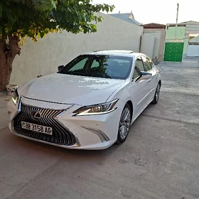 Lexus ES 350 2019