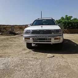 Nissan Pathfinder 1999