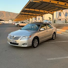 Toyota Camry 2011
