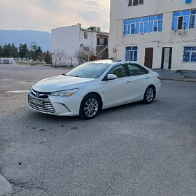 Toyota Camry 2016