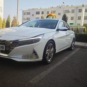 Hyundai Elantra 2021