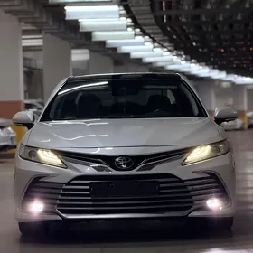 Toyota Camry 2023