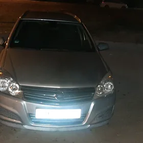 Opel Astra 2008