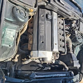 BMW 525 1990