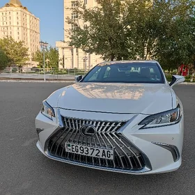 Lexus ES 350 2023
