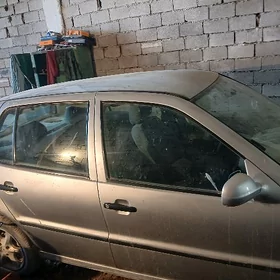 Volkswagen Polo 2001