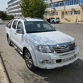 Toyota Hilux 2011