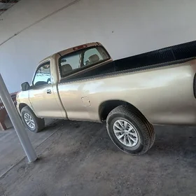 Toyota Tundra 2005