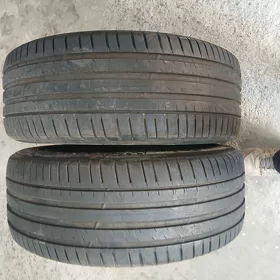 265.60.18 MICHELIN