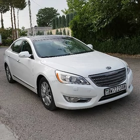 Kia Cadenza 2013