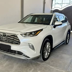 Toyota Highlander 2021