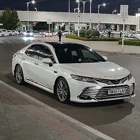 Toyota Camry 2018