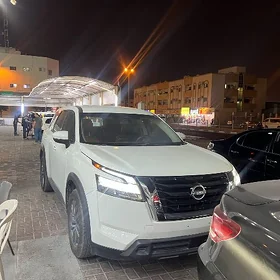 Nissan Pathfinder 2021