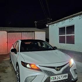 Toyota Camry 2020