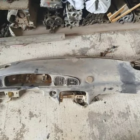 Hyundai sonata 1995 panel