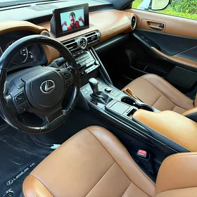 Lexus IS 350 2023