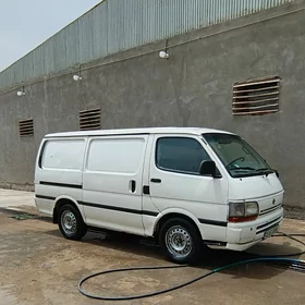 Toyota Hiace 1995