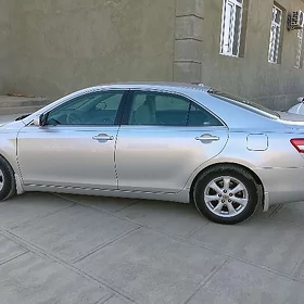 Toyota Camry 2010