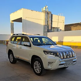 Toyota Land Cruiser Prado 2022