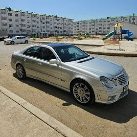 Mercedes-Benz E350 2005