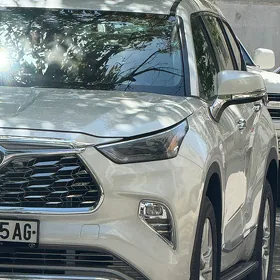 Toyota Highlander 2022
