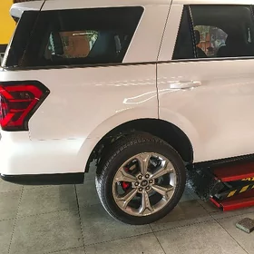 Ford expedition diska 22